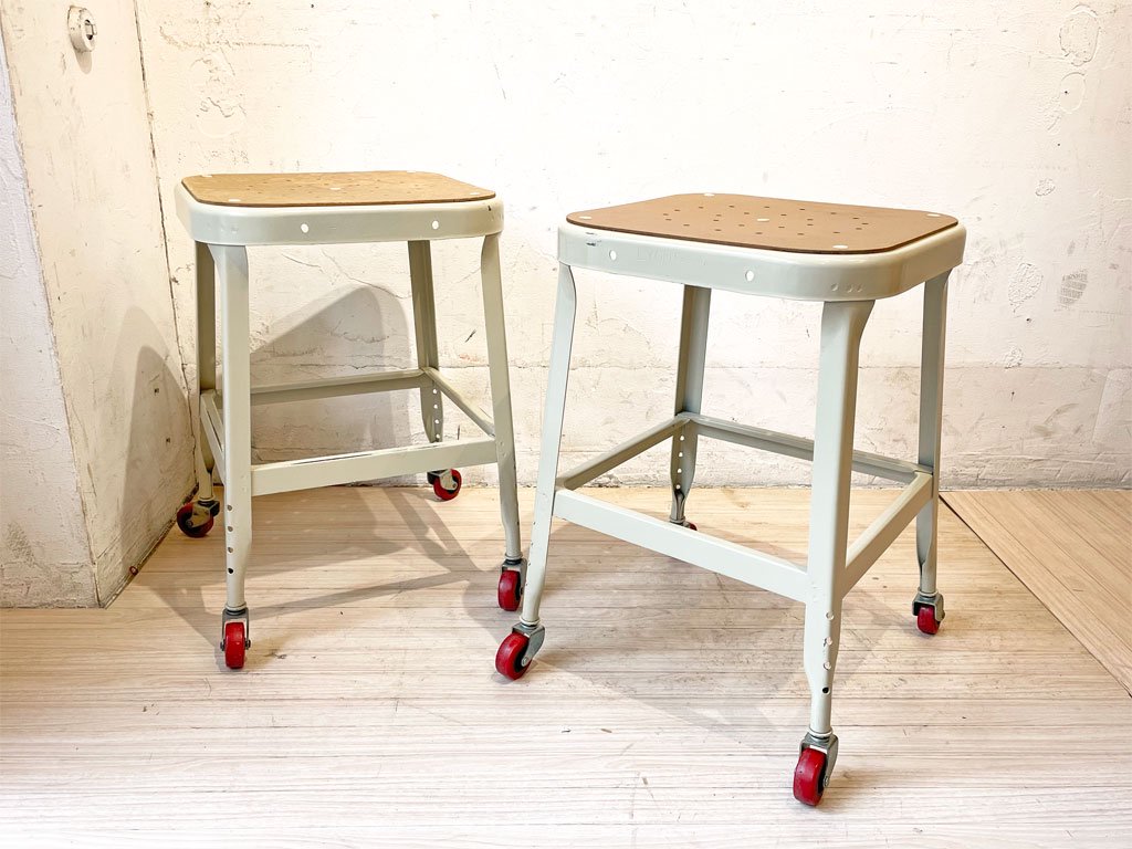 リオン LYON ファクトリー スツール FACTORY STOOL ホワイト キャスター パシフィックファニチャーサービス P.F.S取り扱い 廃番 A ★