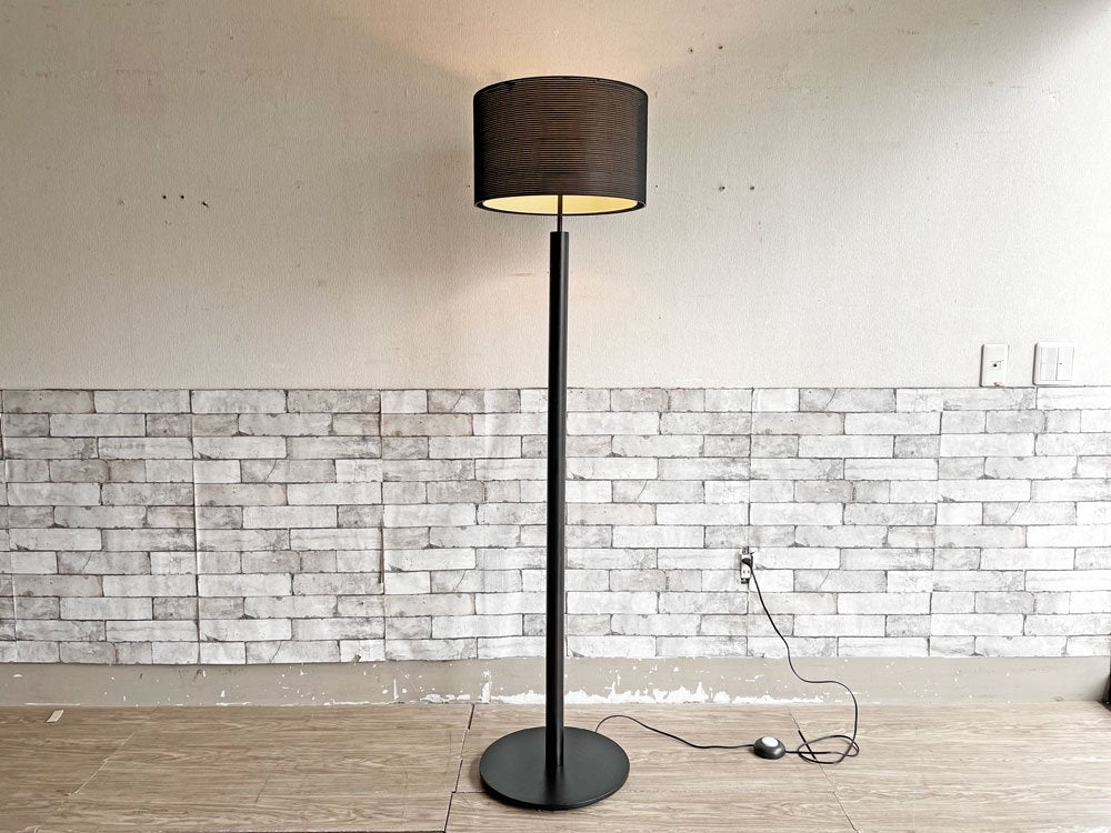 展示品 カッシーナixc イプシロン フロアスタンド 照明 ライト ランプ
