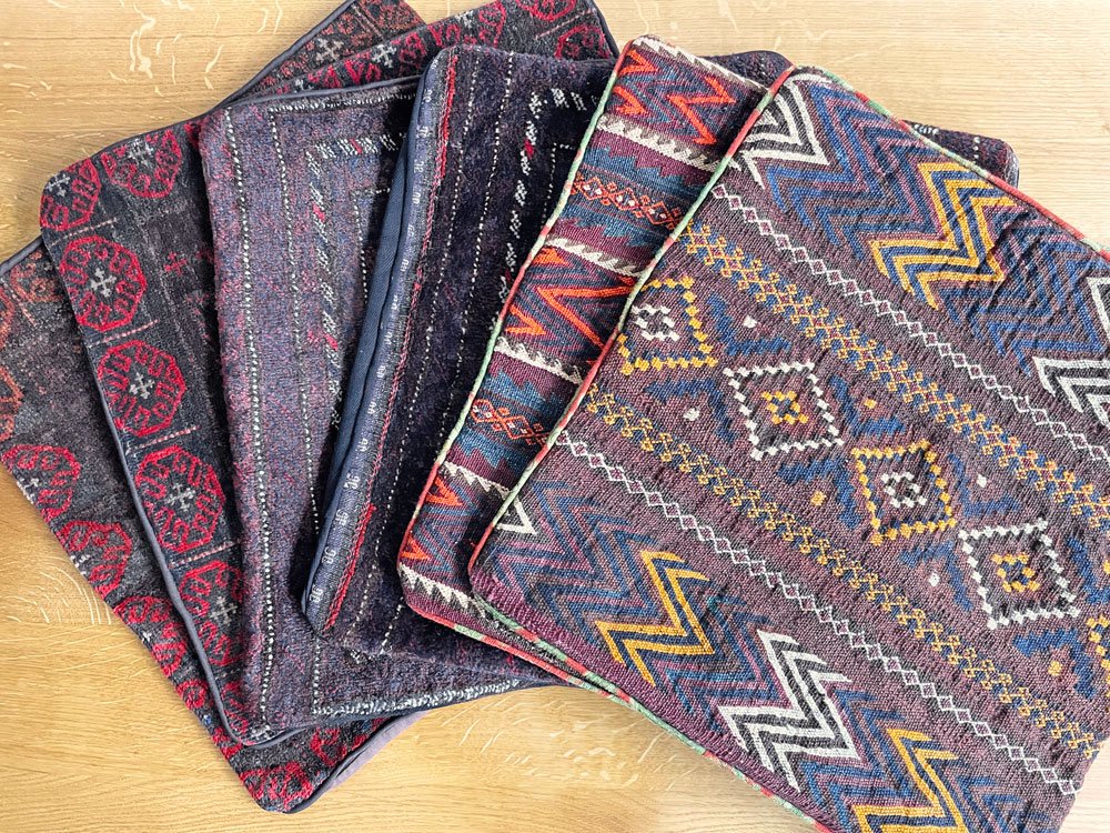 【2】ビンテージ Vintage トライバルラグ バルーチ Bharuch クッションカバー 50×50cm ブラウン×レッド系 裏地パープル 星柄 イラン アフガニスタン 手織り B ●