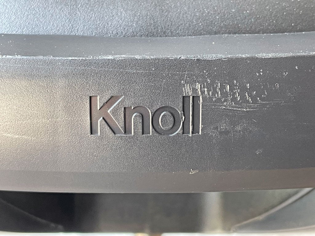 ノル Knoll ジェネレーション Generation デスクチェア オフィスチェア ブラック 昇降機能 自動サスペンションコントロール 参考価格¥123,600- ◇