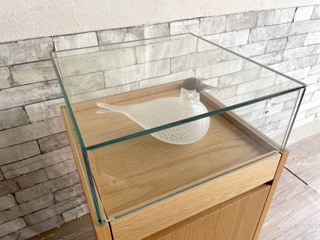 ショーケース キャビネット コレクションケース ディスプレイケース 飾り棚 ガラス アッシュ材 マグネットキー マグネットロック オーダーメイド家具 ●