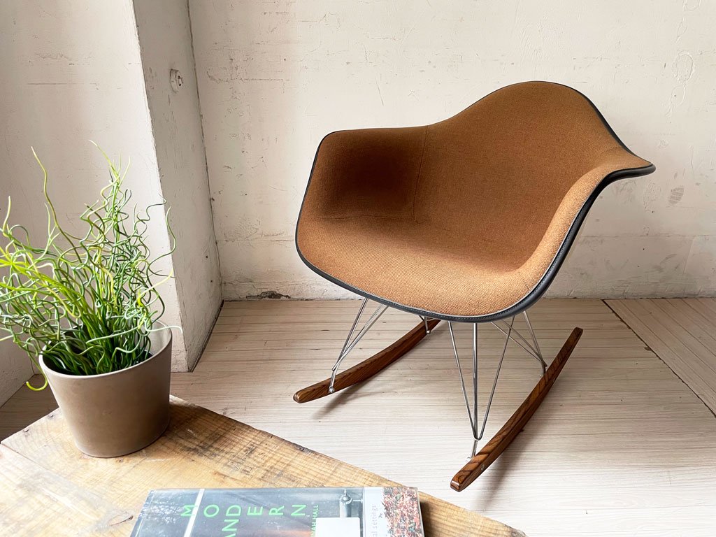 ハーマンミラー Herman Miller 2nd ビンテージ アームシェルチェア FRP ホワイト アプホルスター ブラウンファブリック ロッカーベース C&R イームズ ★