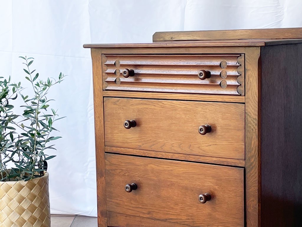 イギリス アンティーク 3ドロワーチェスト 3段 オーク材 英国家具 Lloyd's Antiques ロイズアンティークス 取扱 ◇