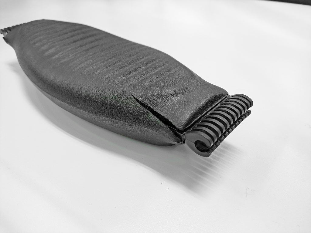 ハーマンミラー Herman Miller アーロンチェア Bサイズ フル装備 ランバーサポート クラシックカーボン グラファイトベース ビル・スタンフ & ドン・チャドウィック ●