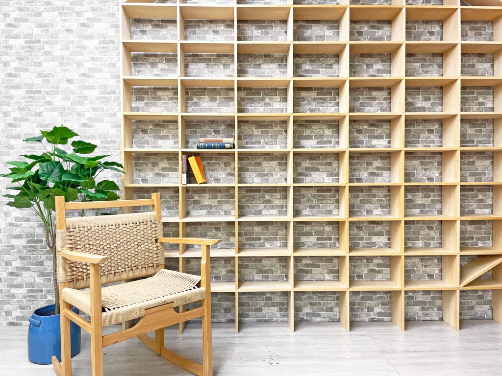 マルゲリータ margherita 壁一面のA5判本棚 縦10コマ×横7コマ シナ材 オープンシェルフ 書棚 定価126,500円 ●