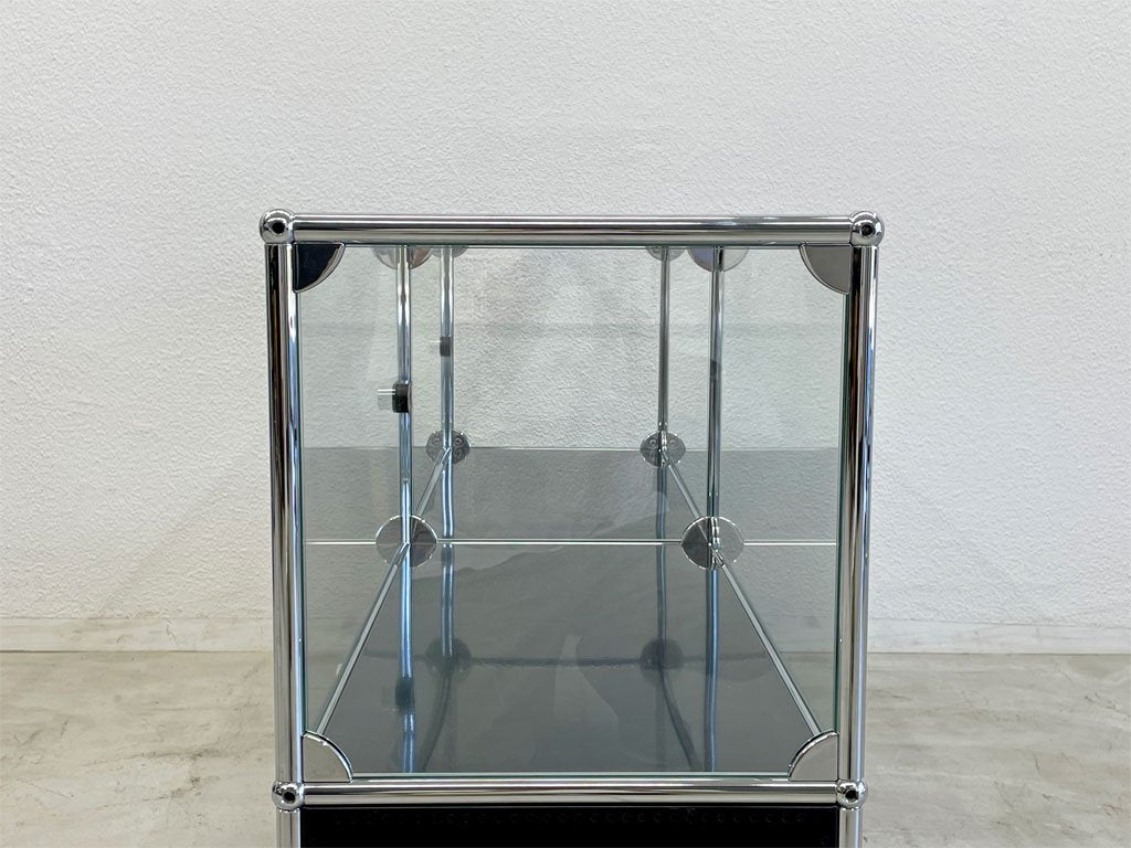 ユーエスエムハラー USM Haller モジュラーファニチャー ハラーシステム ガラスキャビネット 2段2列 クリアガラス×グラファイトブラック ドロップダウンドア 〓