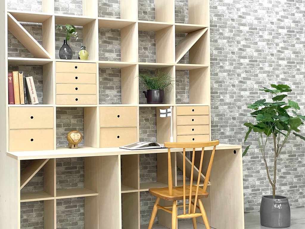 マルゲリータ margherita カウンター付き本棚 奥行350mm 縦7コマ×横5コマ 書棚 シナ材 無塗装 壁面収納 店舗什器 ミニマルデザイン 定価217,800円 カット有 ●