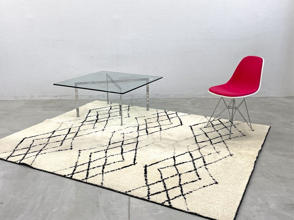 ウニコ unico ハイマヤ HIMAYA ラグ Rug ペニワレンモチーフ ポリプロピレン100% カーペット 絨毯 250cm 定価37,400円 〓