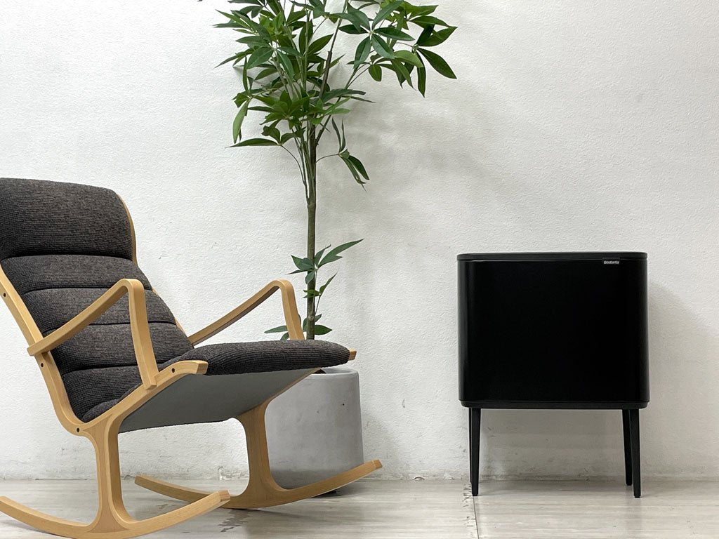 ブラバンシア Brabantia Boタッチビン ゴミ箱 脚付き 36L ベルギー製 ブラック ワンタッチ仕様 参考価格¥30,947- ●
