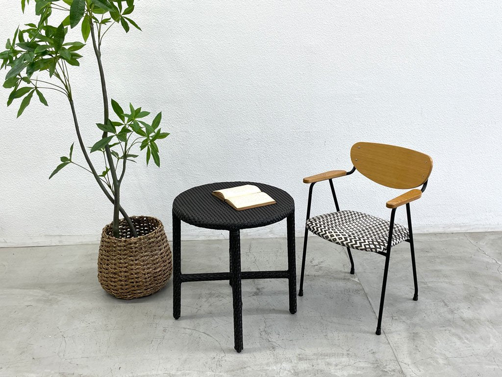 イデー IDEE ジャンゴ DJANGO ARM CHAIR アームチェア ダイニングチェア カラー ファブリック座面〓