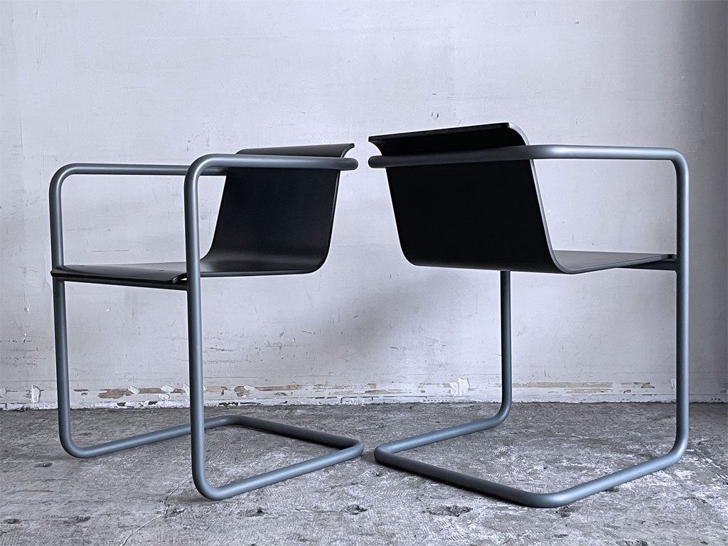 無印良品 MUJI × トーネット THONET スチールパイプチェア アームチェア ダークグレー バウハウス デザイン A ■