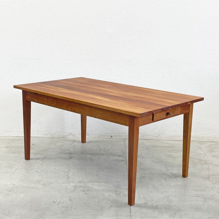 北の住まい設計社 KITANOSUMAISEKKEISHA ダイニングテーブル DINING TABLE CH-9403 チェリー無垢材 1 –  TOKYO RECYCLE imption