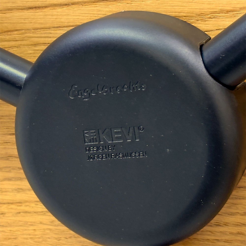 エンゲルブレヒト Engelbrechts ケヴィ KEVI 2010 ダイニングテーブル オーク材 プライウッド カフェテーブル 70cm ●