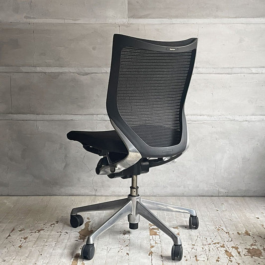オカムラ OKAMURA バロンチェア Baron ローバック アームレス ブラック 昇降 リクライニング 前後スライド デスクチェア オフィスチェア ジウジアーロ ♪