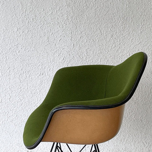 ハーマンミラー Herman Miller アームシェルチェア セカンド 2nd アプホルスター エンボスレス エッフェルベース 張り替え済み イームズ ◇