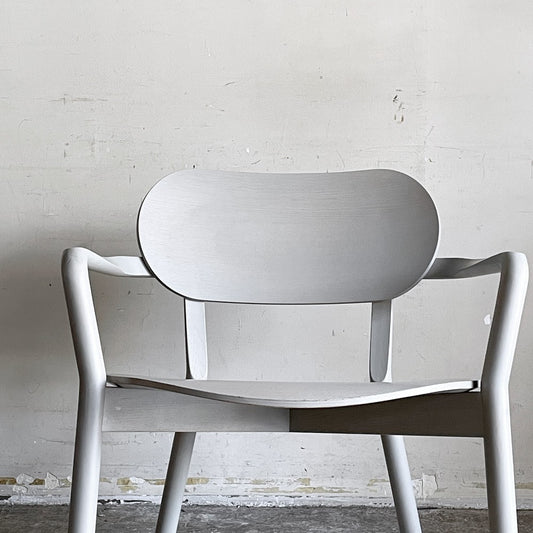 カリモク ニュースタンダード KARIMOKU NEW STANDARD キャストール ローチェア CASTOR LOW CHAIR ラウンジチェア グレイングレー ビッグゲーム BIG-GAME 定価¥108,350- ■