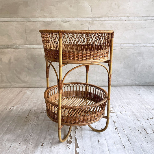 ジャパンビンテージ ラタン 脱衣かご 洗濯物入れ 籐カゴ スタンド型 2段ラック 古道具 ♪