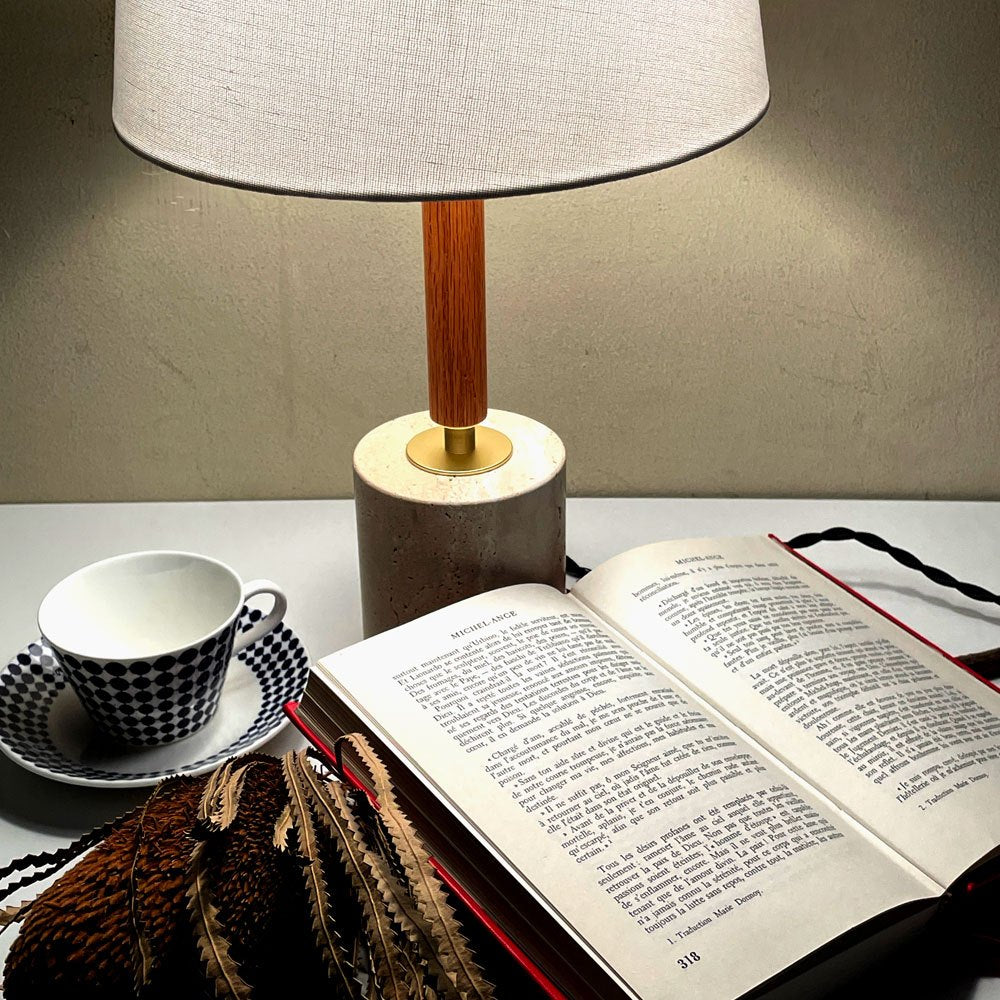 アートワークスタジオ ART WORK STUDIO モノリステーブルランプ Monolith-table lamp AW-0600 ホワイト 大理石ベース オーク無垢材 真鍮 ファブリック モダンデザイン 箱付き 美品 ■