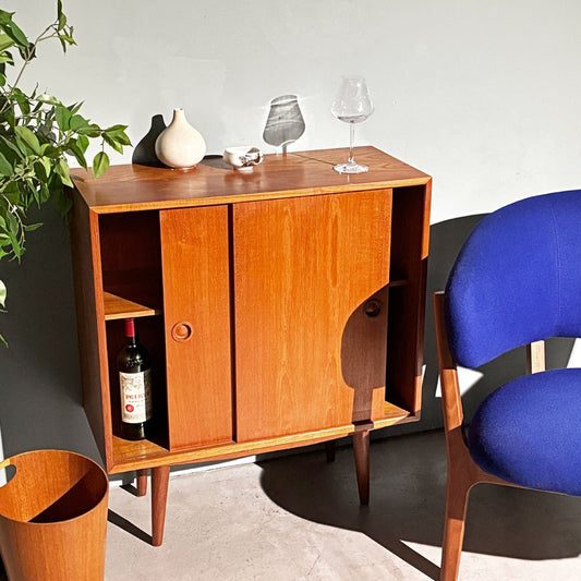 北欧ビンテージ Scandinavian Vintage チーク材 スモールキャビネット W75×H83.5cm ◎