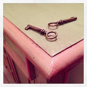 ☆Antique Style Shabby Paint Chest & Mirror Set
