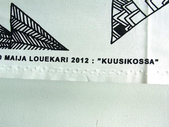 ●marimekko/マリメッコ KUUSIKOSSA ファブリック 136 x 215cm