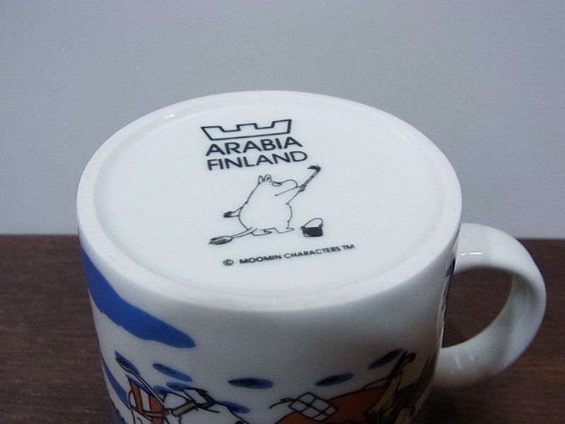◇アラビア ARABIA ムーミンマグ 『クリスマス』 2004