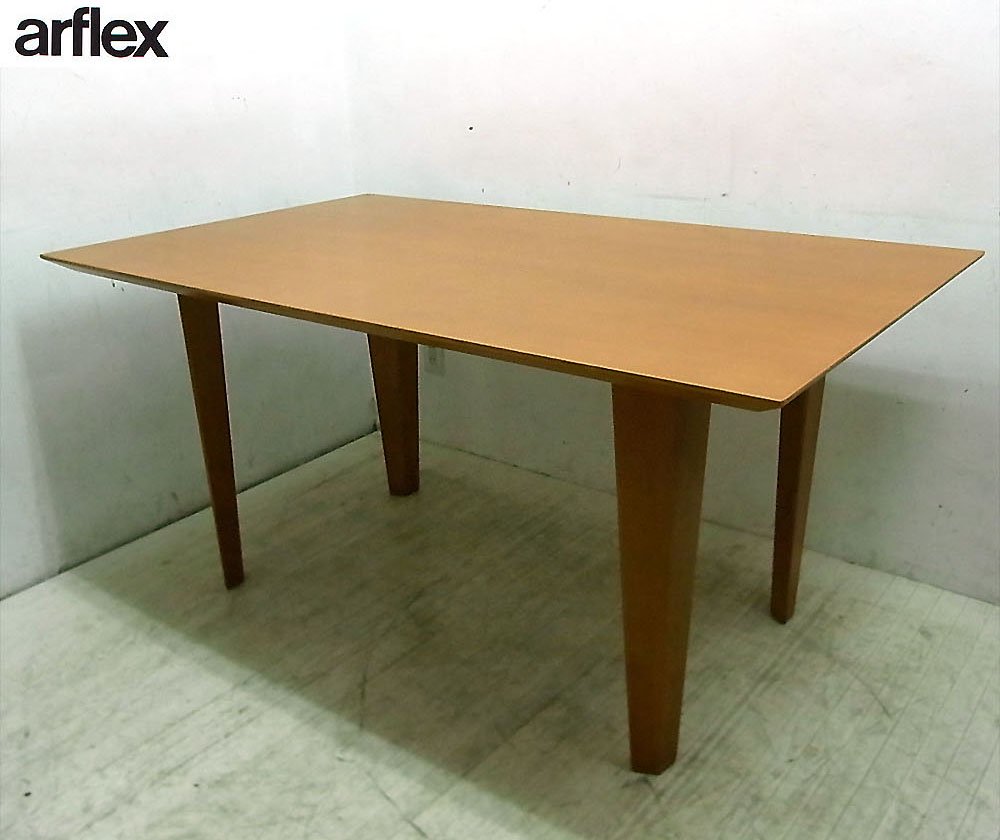○ arflex アルフレックス NEW STATIONニューステーション テーブル
