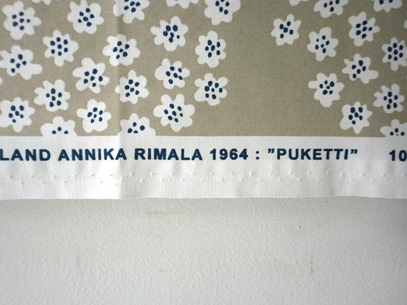 ●マリメッコ/marimekko ファブリック ”PUKETTI” 136×188cm ベージュ
