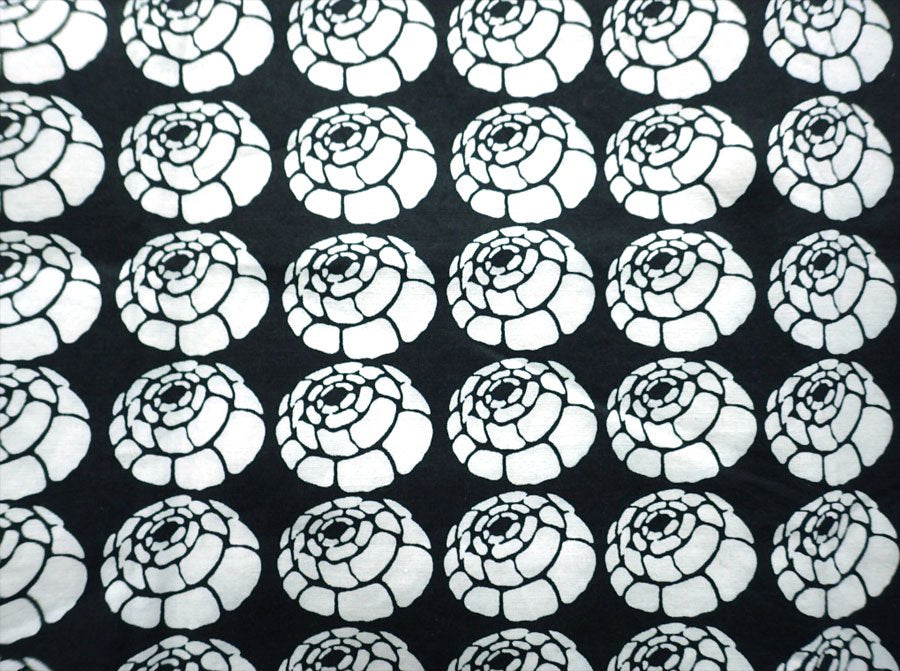 ●マリメッコ/marimekko 撥水加工テーブルクロス(丸) ”ZINNIA” 136cm 日本未発売