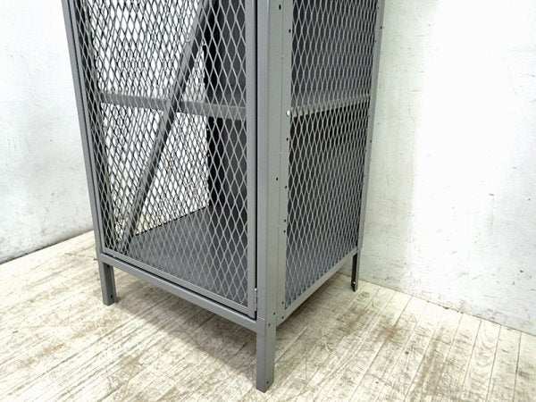 PFS / パシフィックファニチャーサービス 取扱い LYON/ リオン社 『メッシュロッカー』 E●
