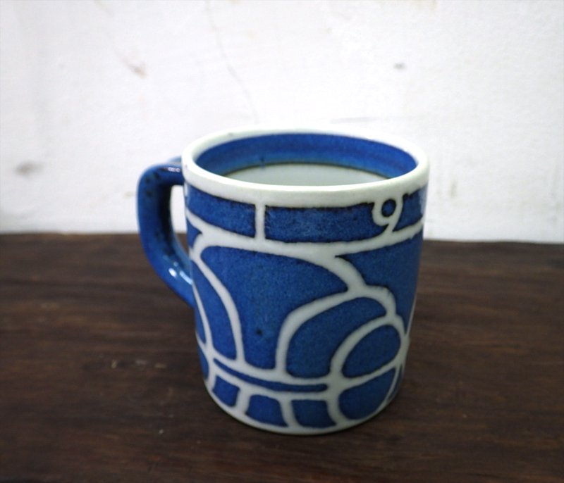 ロイヤルコペンハーゲン / Royal Copenhagen イヤーマグ 1968年 Sサイズ (B) ●