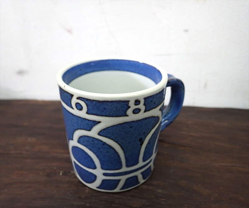 ロイヤルコペンハーゲン / Royal Copenhagen イヤーマグ 1968年 Sサイズ (A) ●