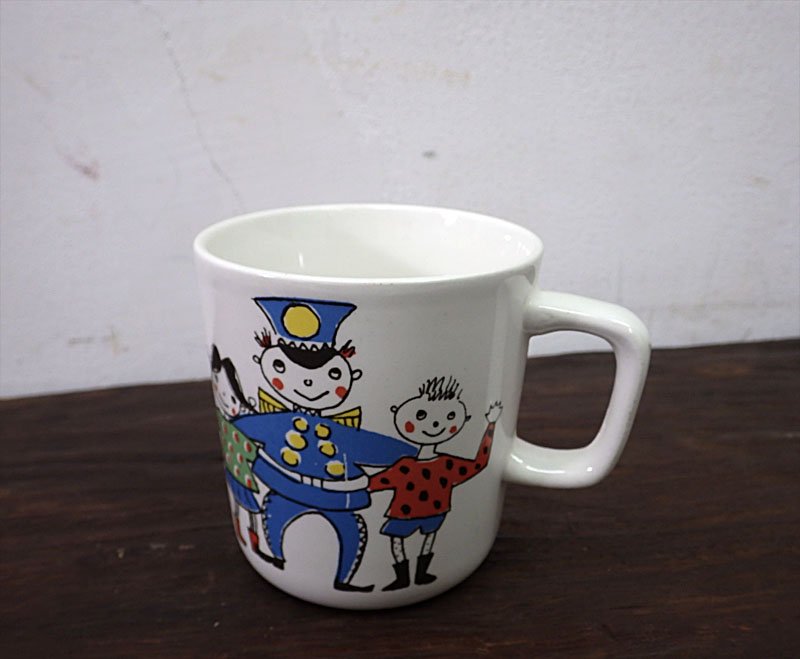 スタヴァンゲルフリント / STAVANGERFLINT ”TRYGG TRAFIKK” マグカップ