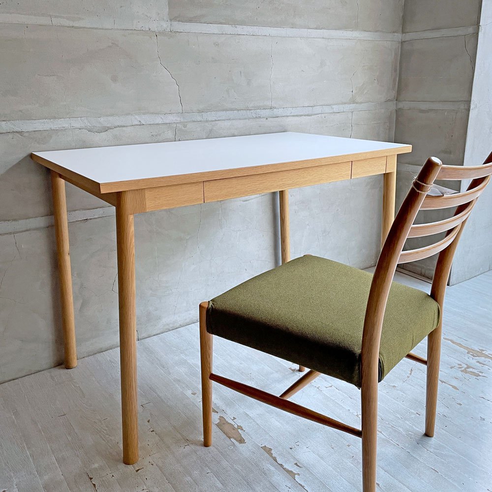 イデー IDEE スティルト STILT TABLE 1000 テーブル デスク ホワイト メラミン天板 オーク材 W100cm マリナ・ボーティエ 参考定価 ¥69,900-♪