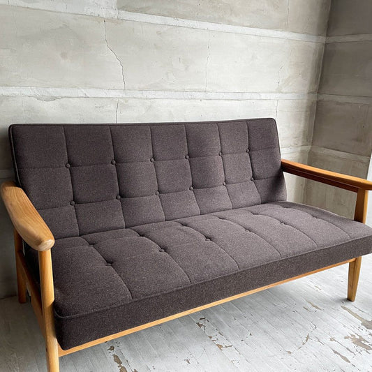 カリモク60 +カリモク karimoku60 + Karimoku Kチェア 2シーター ウールブラウン クリ材フレーム 2010年 60台限定生産品 希少 現状品 ♪