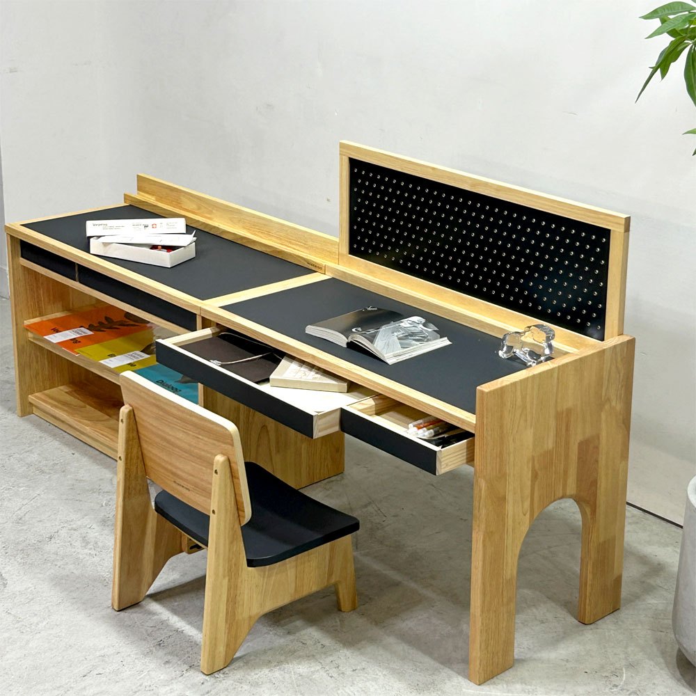 みのりの minorino キッズデスク デュオセット シェルフ KIDS DESK DUO SET SHELF ペグボード PEGBOARD ラバー無垢材 Forbo社製リノリウム 定価 ¥169,500- ●