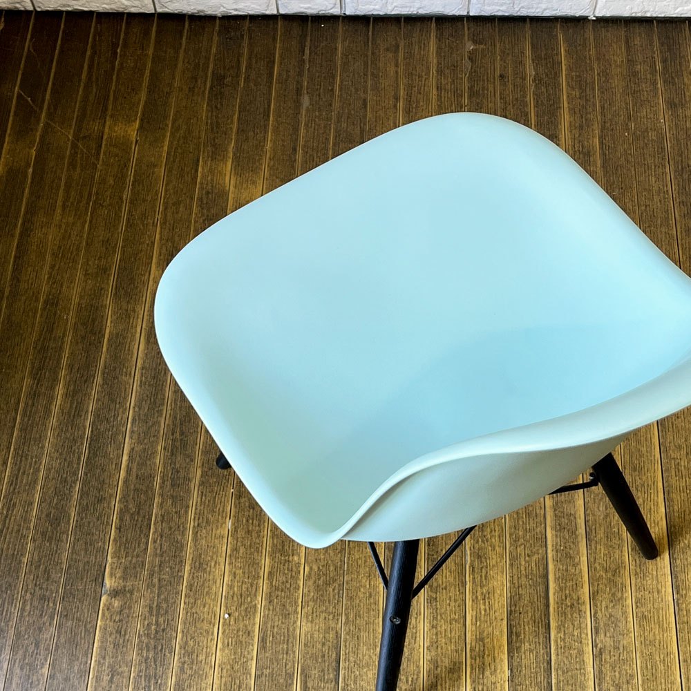 ハーマンミラー HermanMiller サイドシェルチェア ドゥエルレッグ DSW アクアスカイ × エボニー ポリプロピレン製 イームズ ミッドセンチュリー ◎