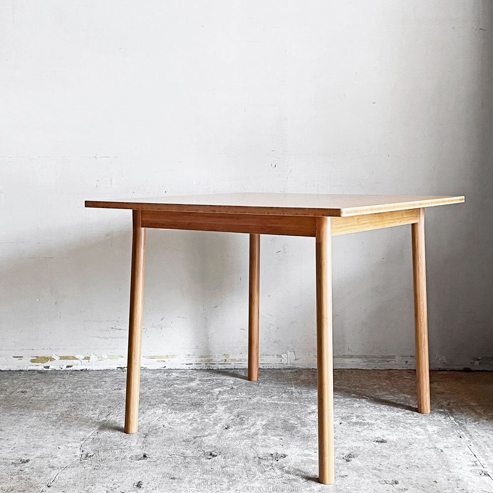 【テオリ】スクエアテーブル(ほぼ未使用) テオリ】スクエアテーブル(ほぼ未使用)