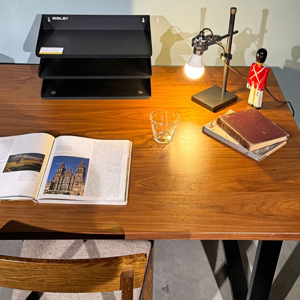 高野木工 グラム GRAM ダイニングテーブル ウォールナット材 180×90cm IDC大塚家具取扱い ナチュラルモダン 定価¥291,000- ◎
