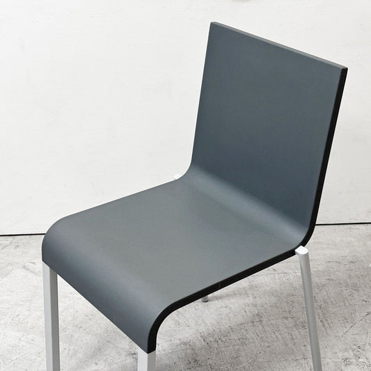 ヴィトラ vitra. ゼロスリー .03 ダイニングチェア スタッキングチェア マールテン・ヴァン・セーヴェレン Maarten Van Severen ダークグレー ●
