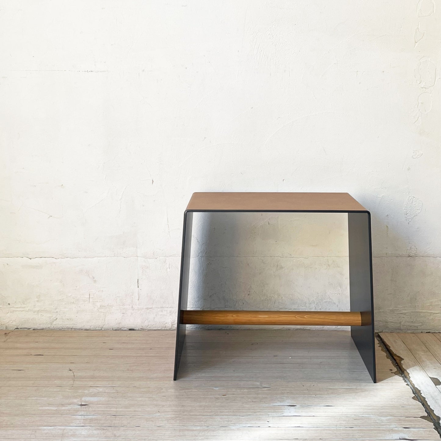 リンド ディーエヌエー LIND DNA スツール&テーブル Stool & Table アルミ x リサイクルレザー×オーク材 デンマーク ★