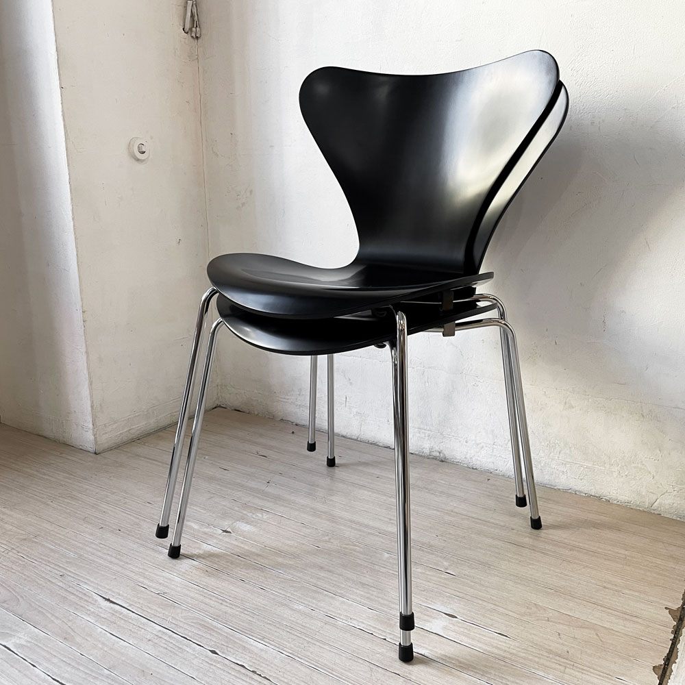 フリッツハンセン Fritz Hansen セブンチェア ダイニングチェア ブラック ラッカー再塗装 アルネ・ヤコブセン デンマーク スタッキングチェア 北欧家具 再塗装品 A ★