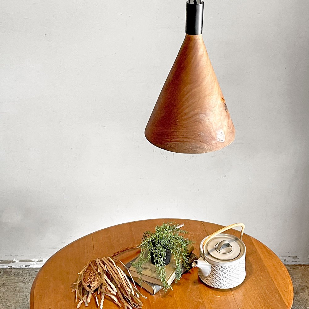 ダリールズ Dareels コーンウッドハンギングランプ CONE WOOD HANGING LAMP チーク古材×スチール ペンダントライト 円錐 ■