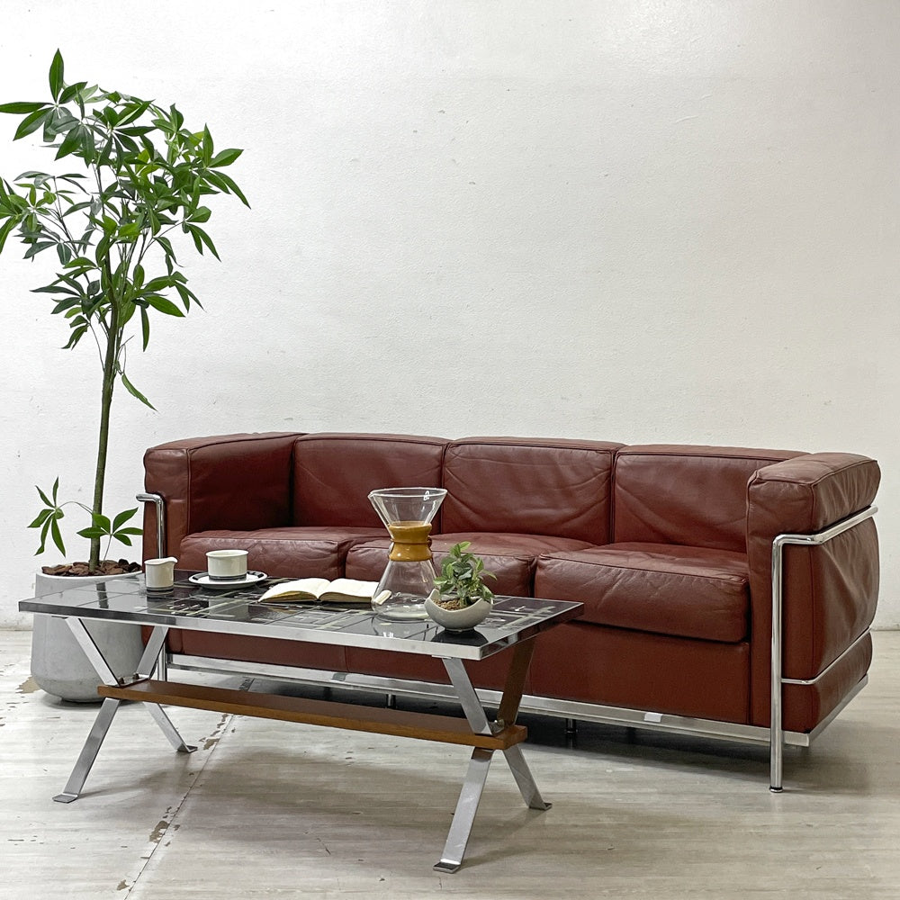 カッシーナ Cassina LC2 ソファ 3シーター ポリエステルパッディング仕様 グランフォール イ・マエストリ ル・コルビュジェ ブラウン系×クローム MoMA永久所蔵品 参考価格:220万相当 ●
