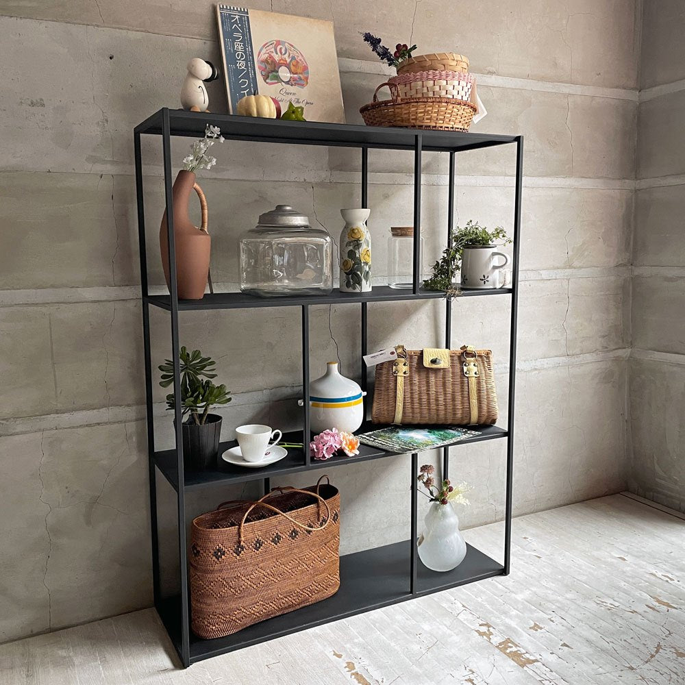 モーダエンカーサ moda en casa グリロ シェルフ ロー GRILLO shelf low オープンシェルフ ディスプレイラック モダンデザイン 定価¥97,900- ♪