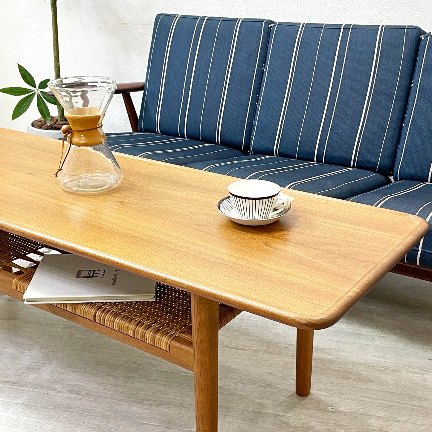 アンドレアスタック Andreas Tuck AT10 チーク材×オーク材 コーヒーテーブル ローテーブル ハンス J.ウェグナー Hans J. Wegner デンマークビンテージ 北欧 ●