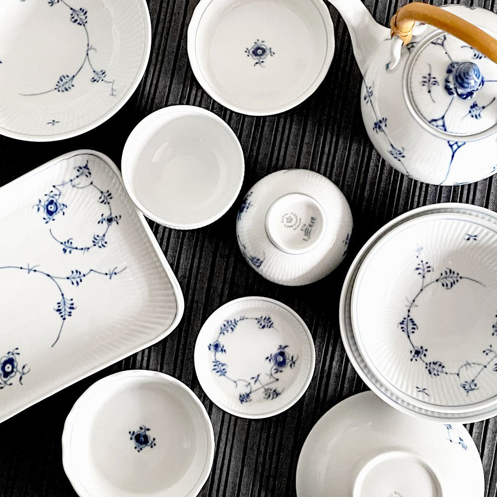 ロイヤルコペンハーゲン ROYAL COPENHAGEN ブルーフルーテッド Blue Fluted ジャパニーズ Japanese ラウンドディッシュ 平皿 丸皿 φ11cm デンマーク製 北欧 廃番 A ■