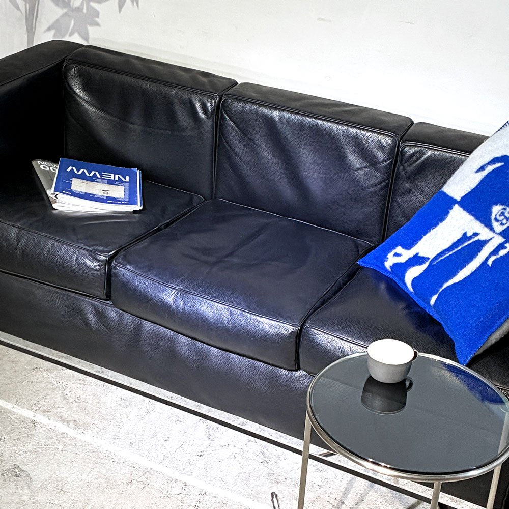 ル・コルビュジェ LE CORBUSIER LC2 ソファ 3シーター ソファ リプロダクト品 本革 モダンデザイン IDC大塚取扱い 名作 現状品 ●