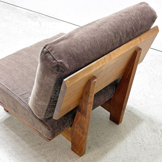 ソリッドファニチャー SOLID FURNITURE 1人掛けソファ SLC02 ウォールナット無垢材 ファブリックシート フェザー混 ナガノインテリア 国産家具 ●
