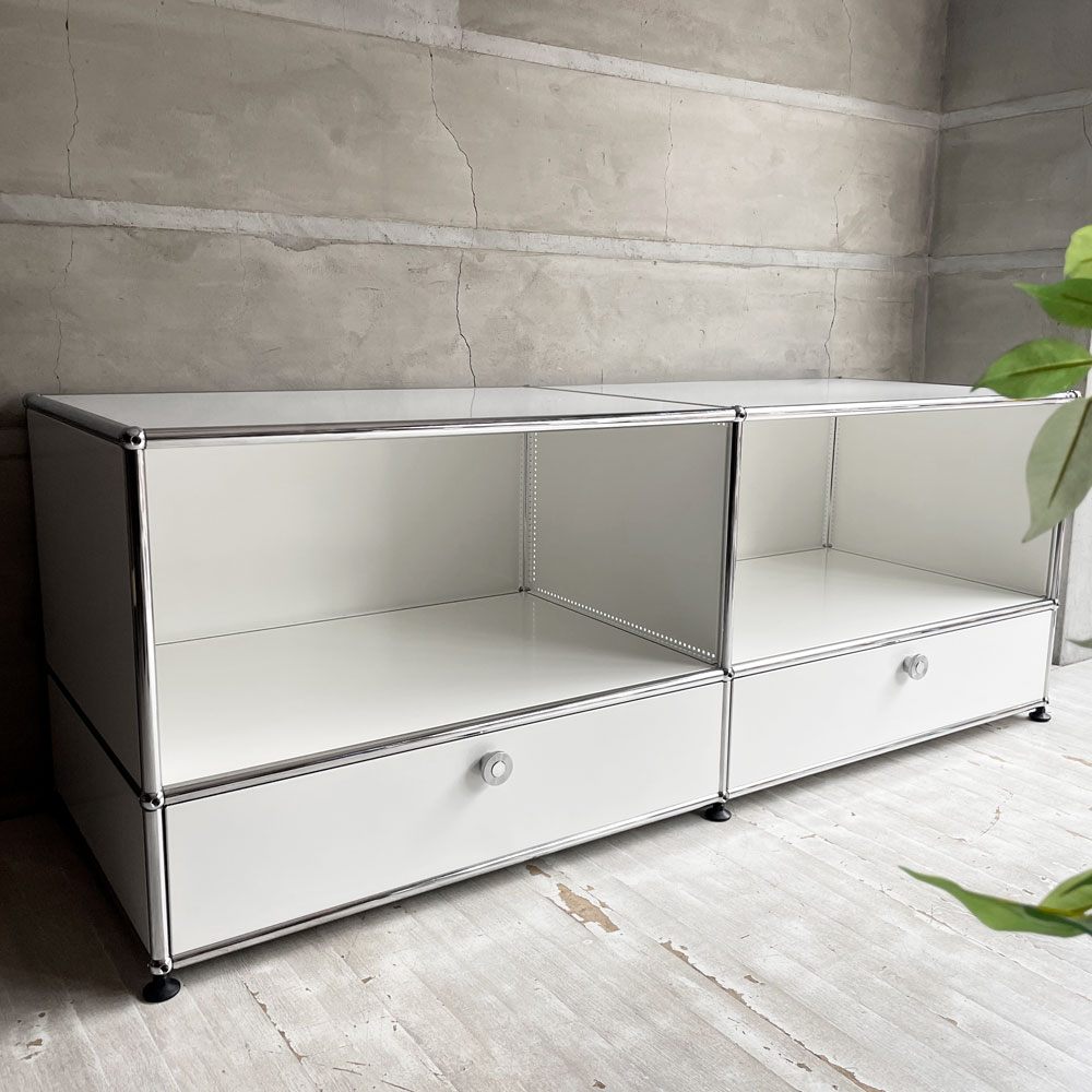 ユーエスエムハラー USMハラー USM Haller モジュラーファニチャー キャビネット シェルフ 2列2段 ドロップダウンドア ピュアホワイト ソフトクローズ機能 スイス 定価¥264,836-♪